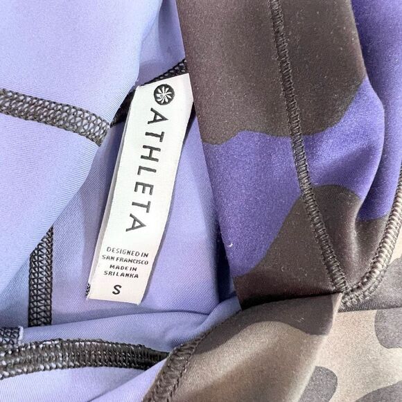 Athleta Pinnacle Hoodie Women's Small Multi-Color Camo Long Sleeve Pullover - Picture 2 of 10